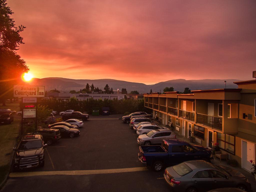 Sahara Courtyard Inn Penticton Exterior foto